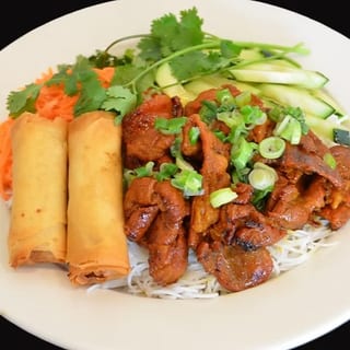 Charbroiled Meat & Eggrolls Vermicelli
